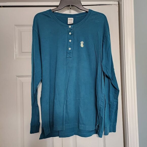 Victoria's Secret PINK Logo Long Sleeve - Picture 11 of 13